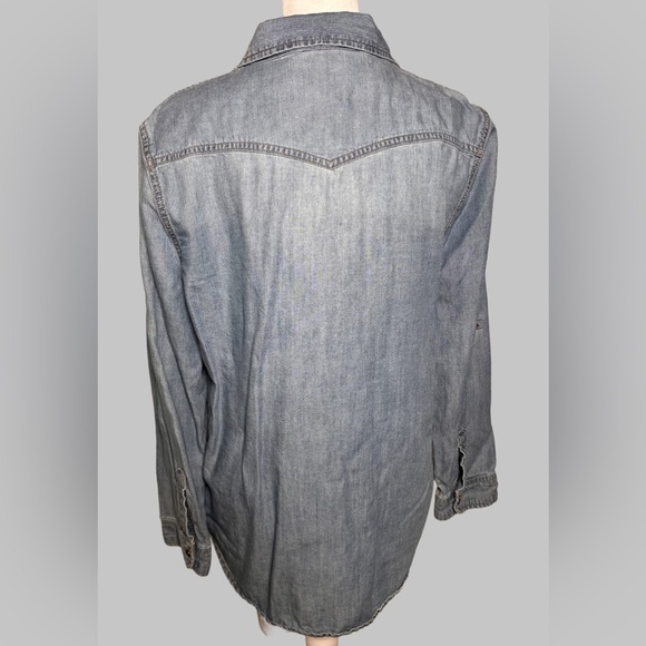 a.n.a Classic Blue Denim Top - Picture 2 of 4